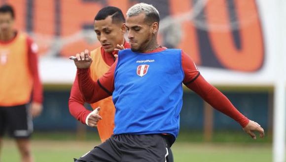 Miguel Trauco se perderá el Perú vs. Bolivia del domingo en La Paz. (Foto: AFP)