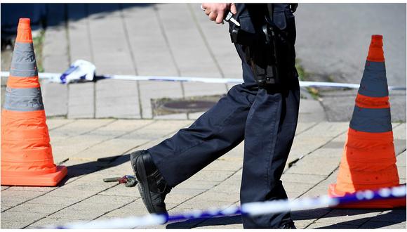 Bruselas: Dos policías apuñalados en posible ataque "terrorista" 
