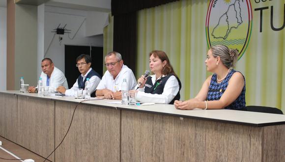 La viceministra de Salud Pública, Karim Pardo Ruiz, llegó a la región con un equipo multidisciplinario para reforzar las acciones de prevención frente al zancudo Aedes aegypti