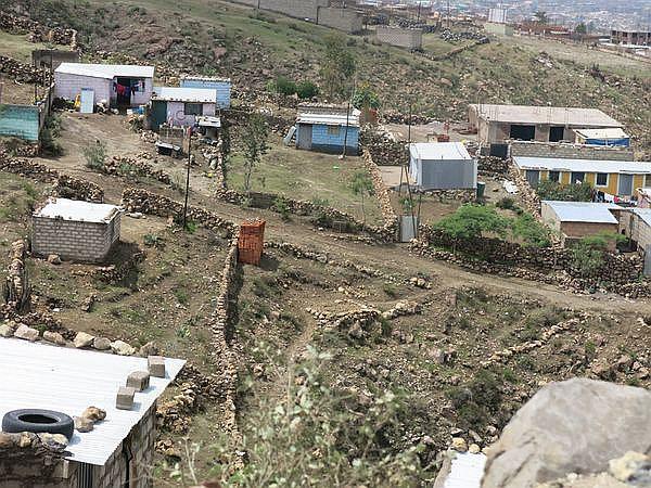 Casas se edifican en zonas de alto riesgo sin el menor control
