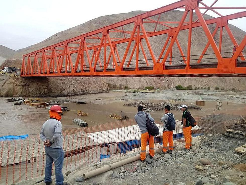Puente del anexo El Toro en Cocachacra también fue afectado por crecida del río Tambo(FOTOS)