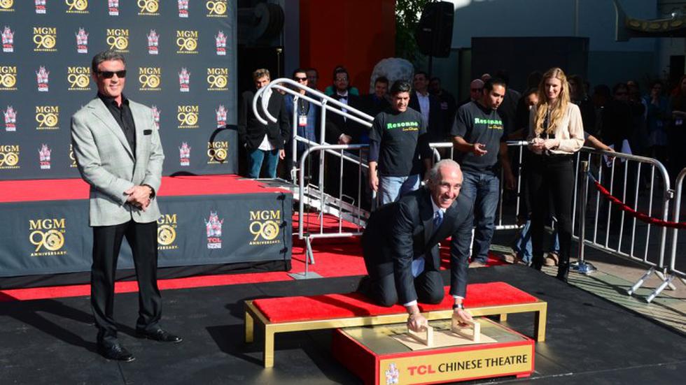 León de MGM puso sus huellas en Hollywood