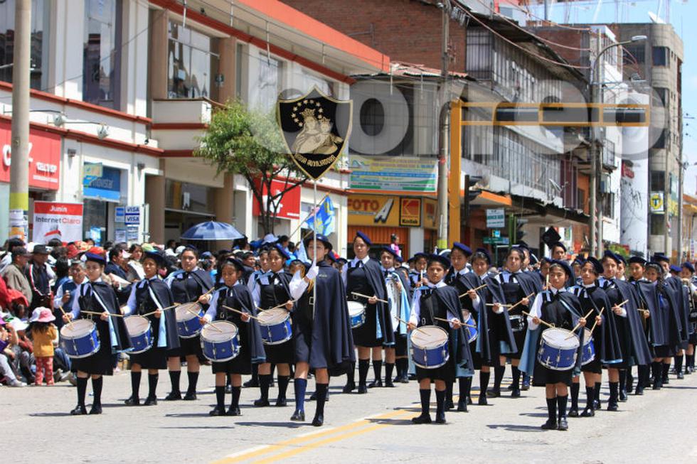 Colorido desfile engalana calles de Huancayo (FOTOS) 