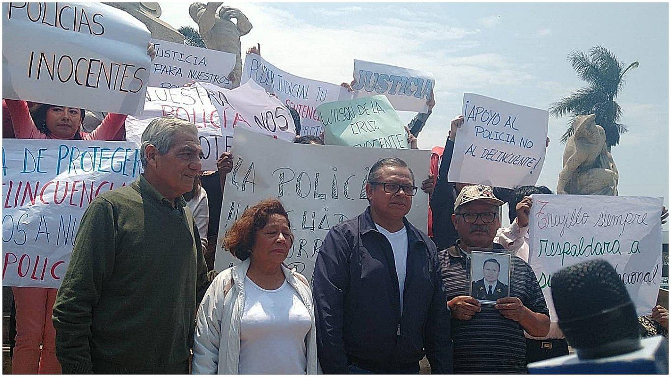 Escuadrón de la Muerte: Familiares protestan por rechazo a 30 años de prisión (VIDEO) 