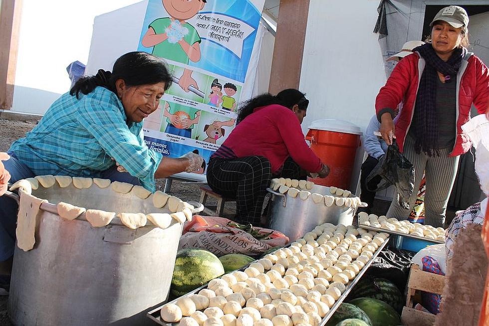 Sobreviven con dieta de atún, avena, cachanga y agua embotellada 