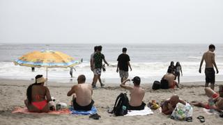 Coronavirus: bañistas acuden a playa pese a recomendaciones del Gobierno (FOTOS)