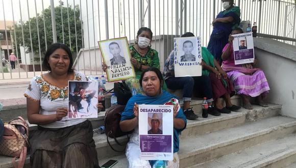 Indígenas yaquis se manifiestan para exigir justicia por sus familiares desaparecidos, hoy en la ciudad de Hermosillo, estado de Sonora. (Foto: Daniel Sánchez / EFE)