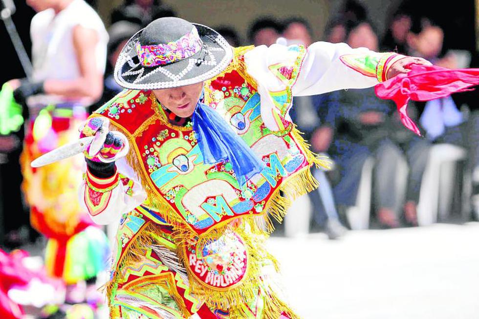 Danza de tijeras se impone en fiestas navideñas 