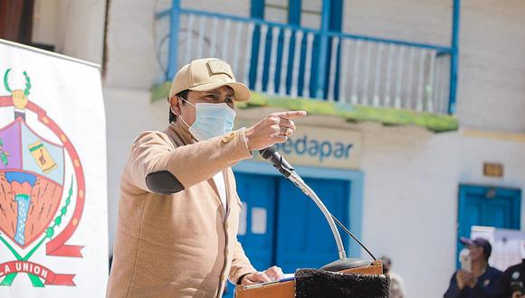 Gobernador de Arequipa insiste en regular el consumo de dióxido de cloro