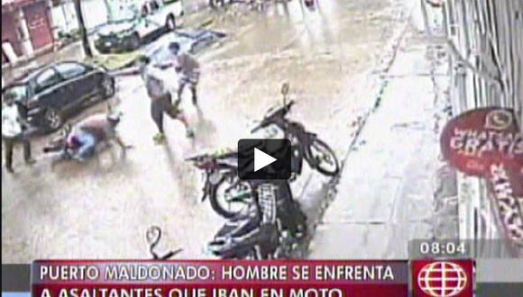 Hombre enfrenta a tres delincuentes armados y ayuda a capturarlos  (VIDEO)