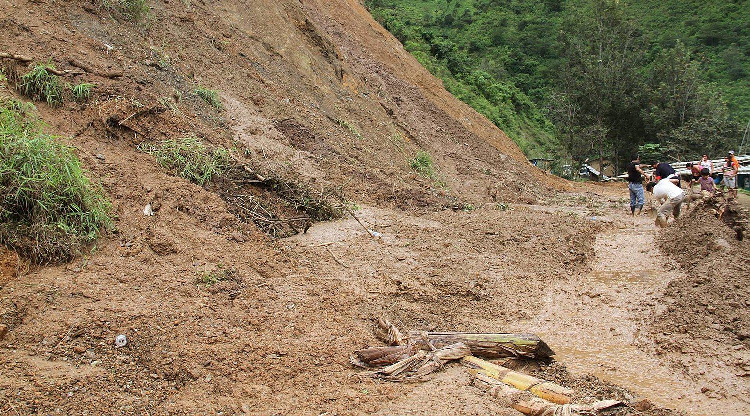 Piura: Trabajador municipal muere aplastado por pesada roca en Morropón