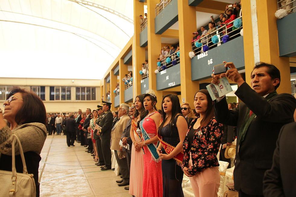 Exalumnos celebran 65 años de GUE Mariano Melgar (FOTOS)