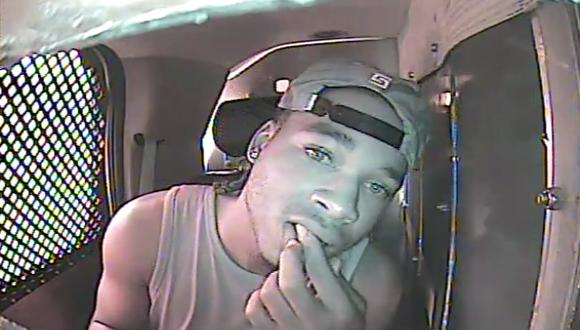 Ladrón intentó comer sus huellas dactilares para no ser identificado (VIDEO)