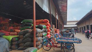 Por paro no ingresa ni salen camiones con carga a mercados de Huancayo