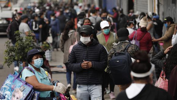 El viceministro peruano de Salud Pública, Luis Suárez, presentó este viernes un plan de preparación y respuesta frente a una posible segunda ola en Perú, el país con mayor tasa de mortalidad en el mundo. (Foto: GEC)