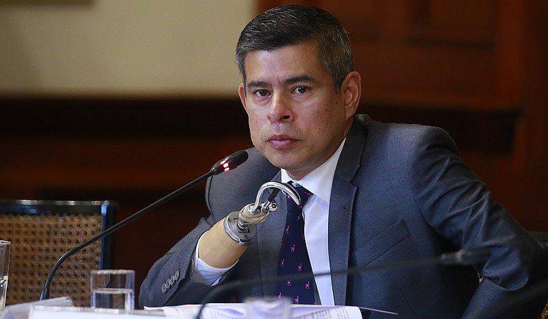 Luis Galarreta tramitó 70 nombramientos en su último día de gestión en Mesa Directiva (VIDEO)