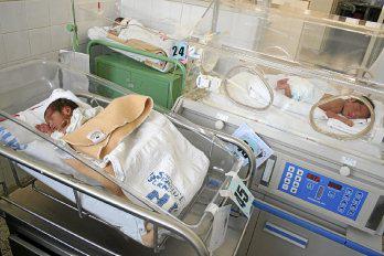 Cambio de bebés en hospital