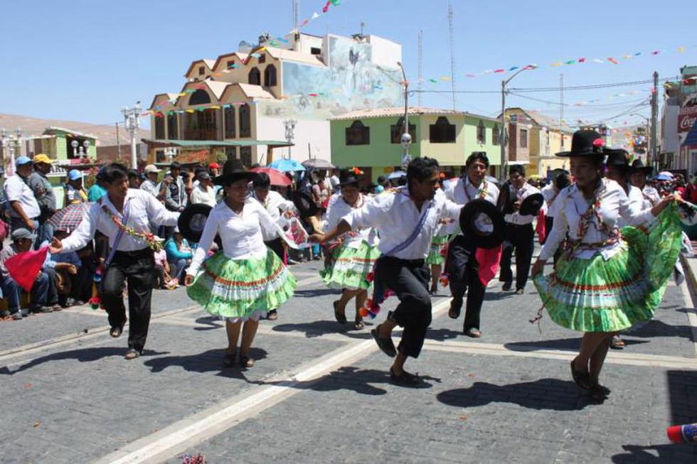 Locumba cerró los carnavales con vistoso pasacalle