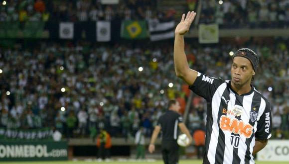 Ronaldinho descarta su retirada como futbolista