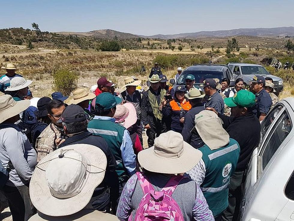 Incendio llegó al Bosque de los Queñuales en el volcán Pichu Pichu (FOTOS)