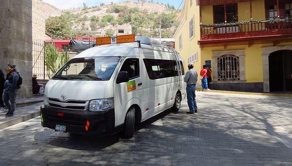 Pobladores de Torata rechazan incremento en tarifa de transporte
