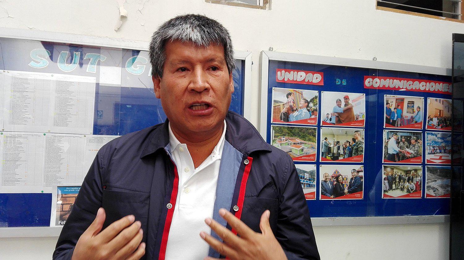 Gobernador minimiza cuestionamientos a demora de procesos de licitación en el GRA 