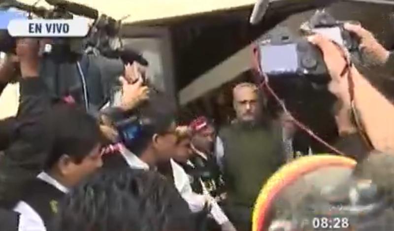 Manuel Burga: Así fue el traslado del expresidente de la FPF a sede del Poder Judicial (VIDEO)