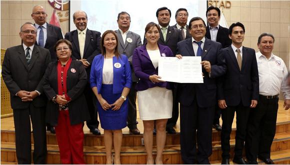 Candidatos a la alcaldía de Trujillo firman compromiso por la recuperación de centro histórico