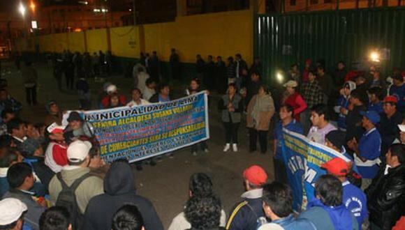 Comerciantes de La Parada inician huelga de 72 horas