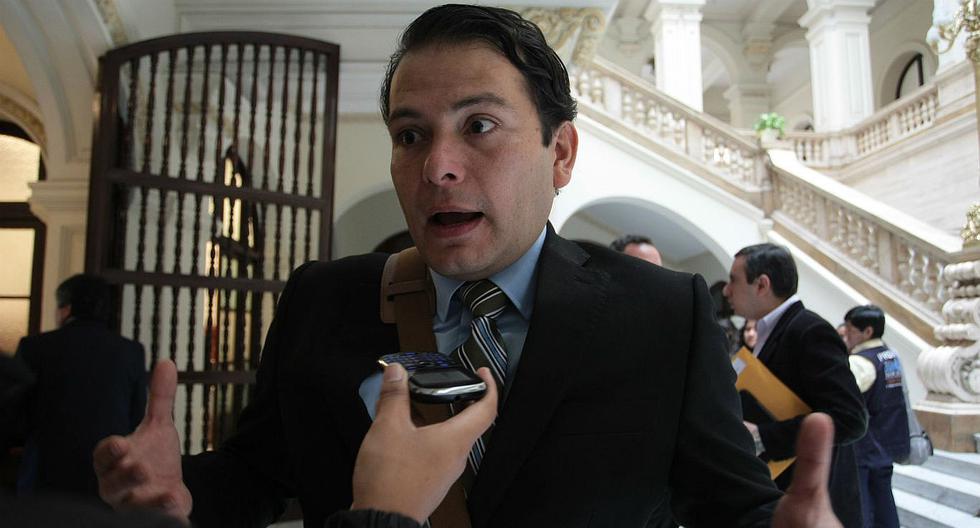 Alfredo Lozada "La renovación dentro del PPC es necesaria" POLITICA