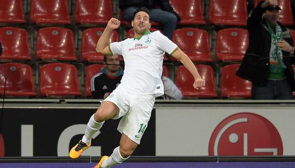 Claudio Pizarro anotó hat-trick en goleada del Werder Bremen