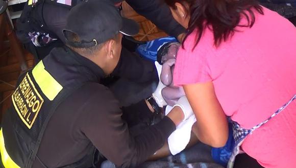 Tacna: serenos preparados atienden parto de mujer en vivienda (VIDEO)