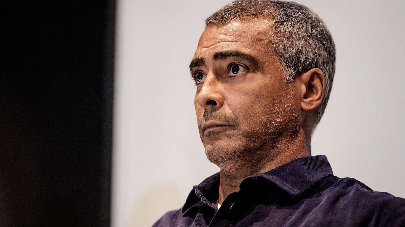 Brasil: Roban camisetas de la casa de Romario