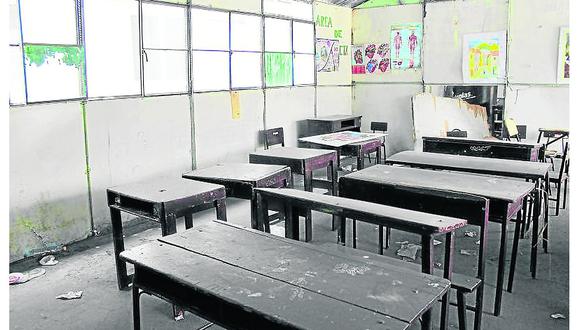 ​Contraloría confirma en inspección la deprimente situación de los colegios