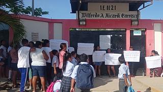 Tumbes: Reclaman plaza de docente en colegio Wilfredo Ricardi Carrasco del distrito de Corrales