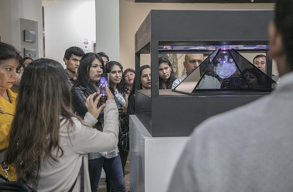 Presentan pirámide holográfica en Museo de Chan Chan 