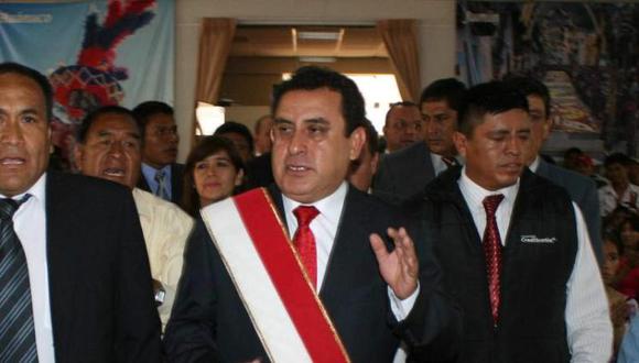 Presidente regional de Huánuco viajó a Cuba