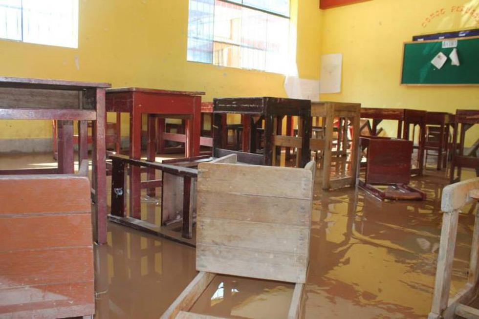Mobiliario escolar de Izcuchaca fue devastado (FOTOS)