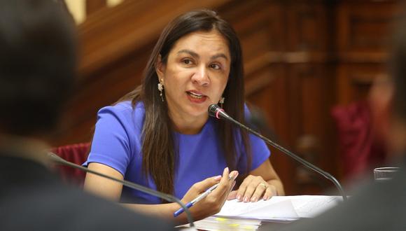 Congresista Marisol Espinoza: "Si hubiese conversaciones entre PPK Y FP, no es delito"