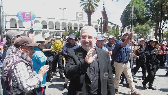 Arzobispo de Arequipa pidió a la población no dejarse engañar por candidatos