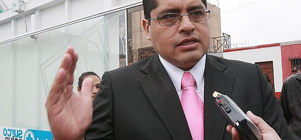 Alcaldes de PPK, Somos Perú, SN y PPC dejan sus partidos