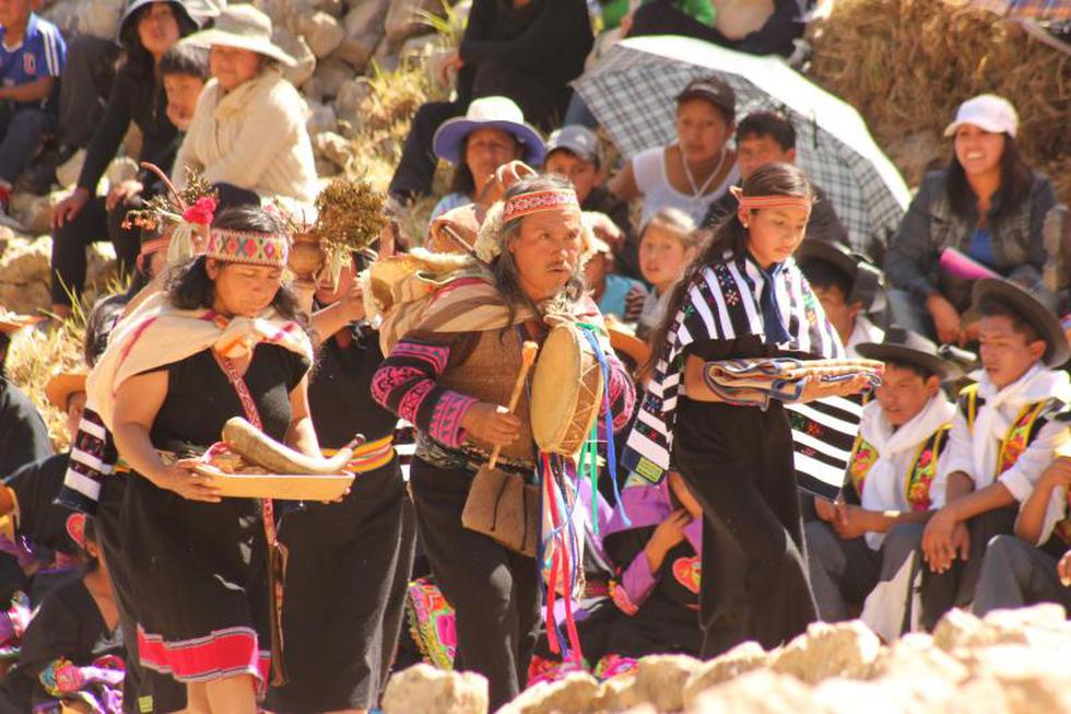Miles de turistas presencian el Pagapu Wanka en Huari