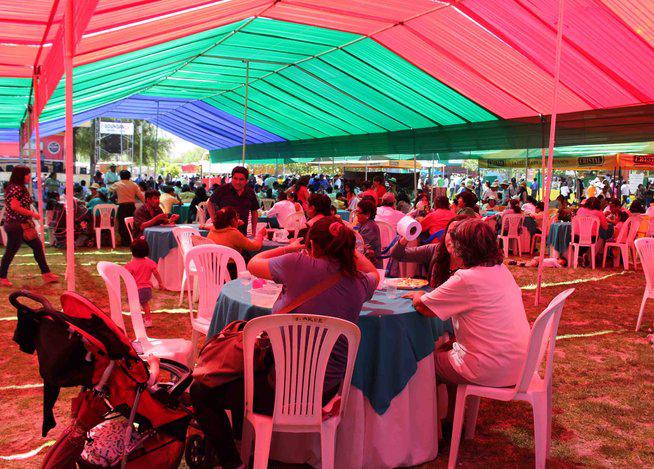 Minera organiza concurso gastronómico de clubes de madres