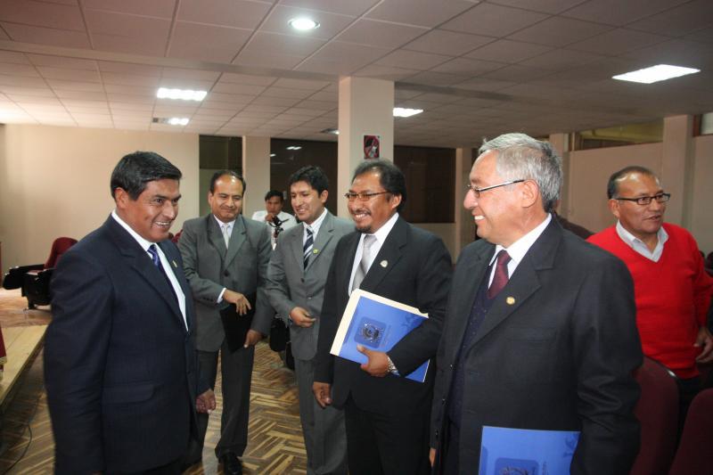 Puno: Presidente regional cambió a director regional de agricultura y tres gerentes