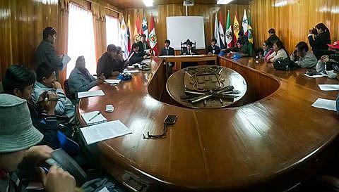 Alcalde de Puno Iván Flores presenta medida cautelar en caso Paltiture