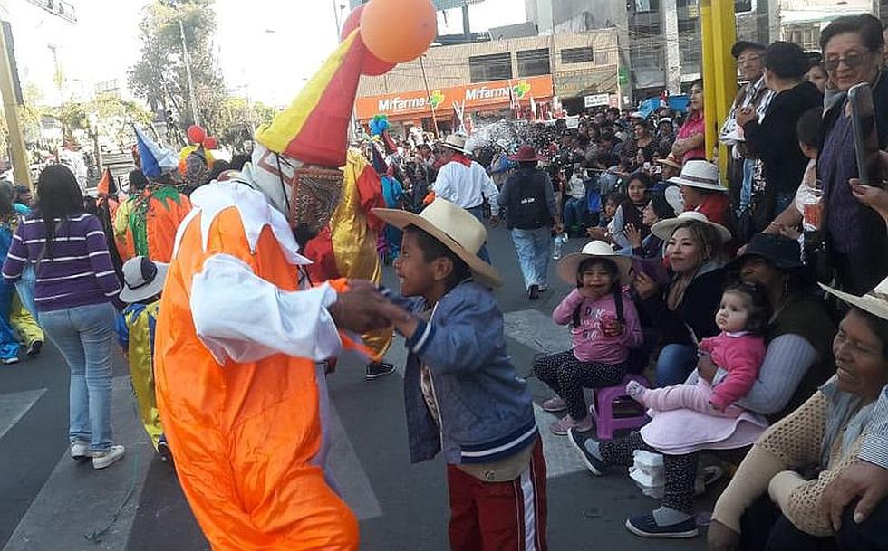 ​Jolgorio en la Entrada de Ccapo por aniversario de Arequipa (VIDEO)