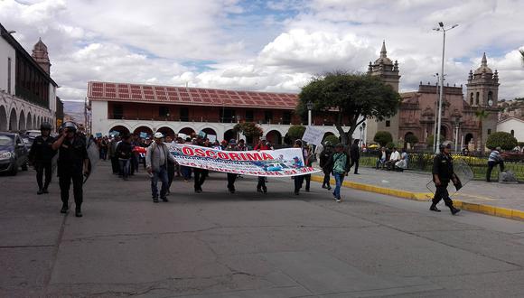 Vinchos marcha exigiendo proyecto Ustunaccocha al gobierno regional 