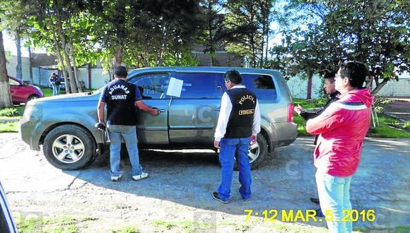 Arequipa: Policías y Fiscalía incautan camioneta con mercadería de contrabando