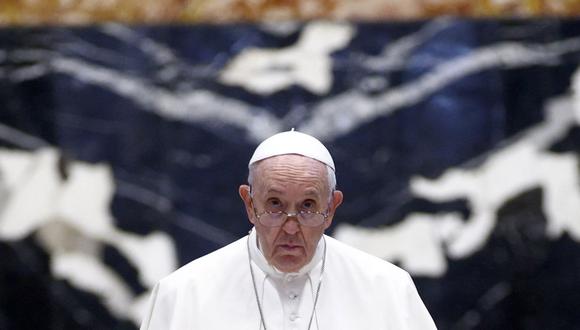 El Papa Francisco dirige una oración en la Basílica de San Pedro en el Vaticano, el 1 de julio de 2021. (Guglielmo MANGIAPANE / POOL / AFP).