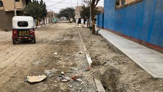 Disconformidad de vecinos con avance en obra de pistas y veredas del municipio de Ica